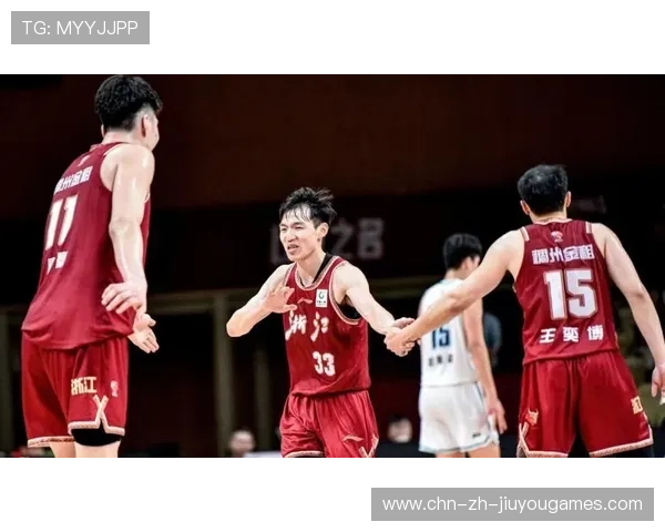 CBA浙江前场连续制造错位,攻势集中爆发